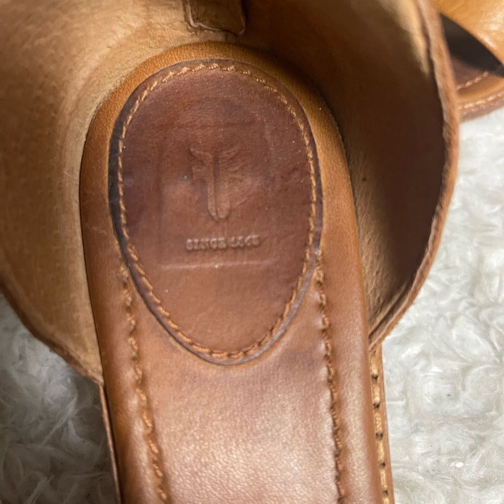Frye "Brielle" Sandals Leather tan Block heels ankle strap sandals SZ10M . - Picture 9 of 11
